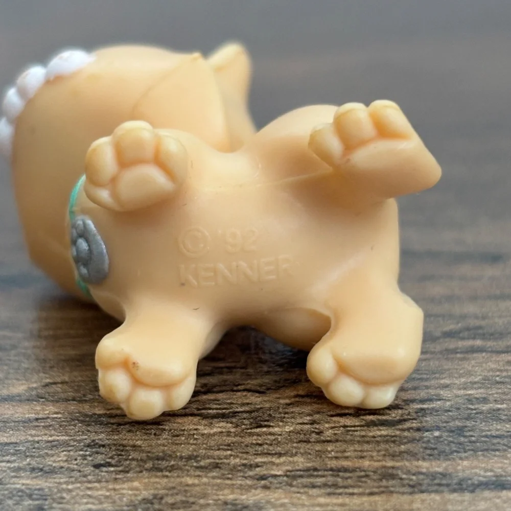VINTAGE Kenner Littlest Pet Shop Cutesy Kitten Tan Orange Cream Toy 1992 LPS